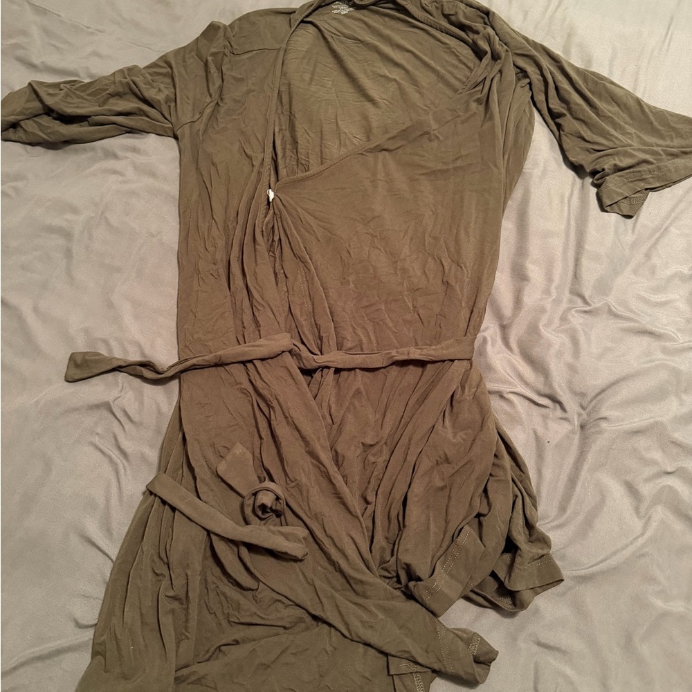 Caden Lane Maternity Robe